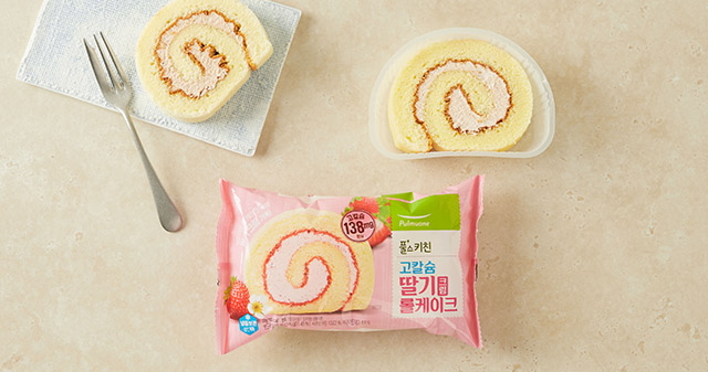 [풀무원] 고칼슘 딸기크림 롤케이크